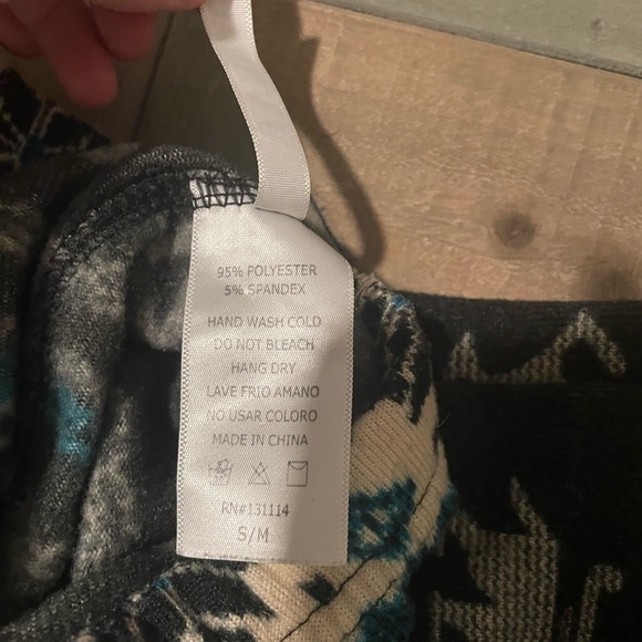 Festive reindeer snowflake leggings. S/M. - Picture 3 of 3